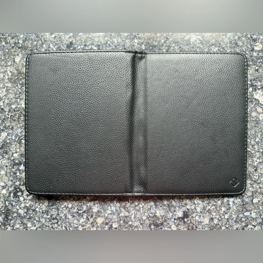 Black Kindle Case